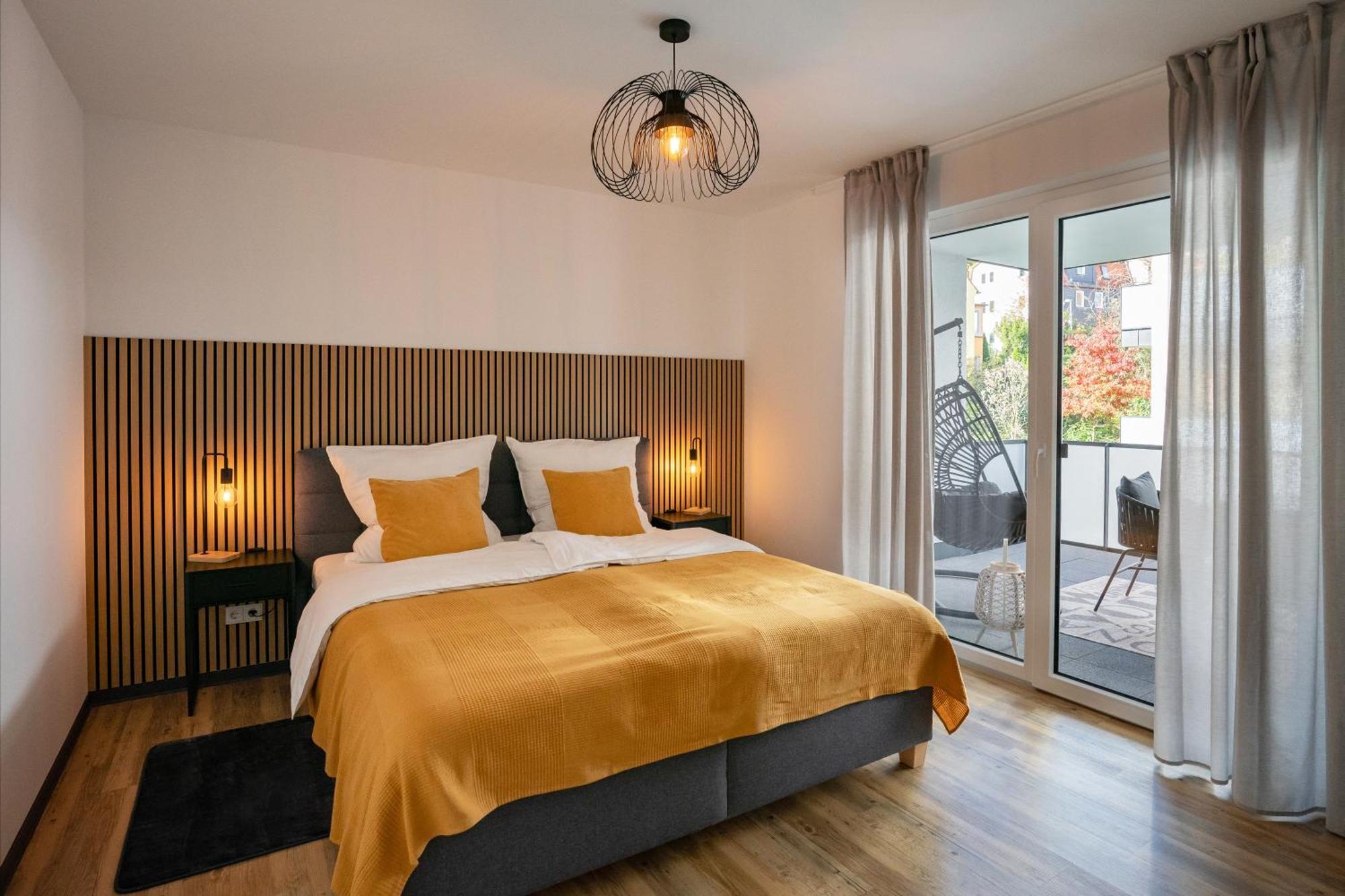 Reitz - Apartment I Zentrale Lage I Stellplatz I 55Qm I 2 Zimmer I Kueche I Bad I Terrasse Bad Hersfeld Ngoại thất bức ảnh